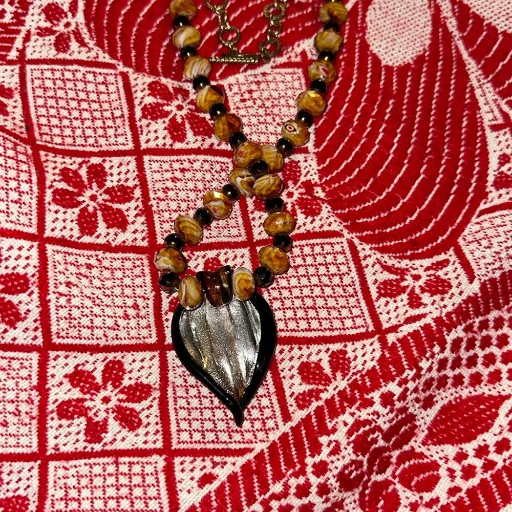 Multicolored Necklace - Picture 4 of 4